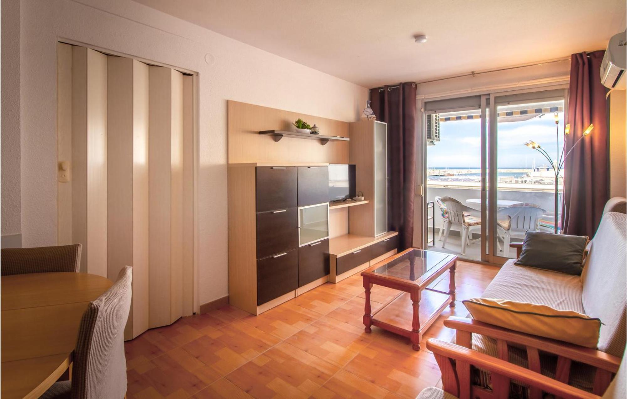 Stunning Apartment In Gandia With Kitchen Exteriér fotografie